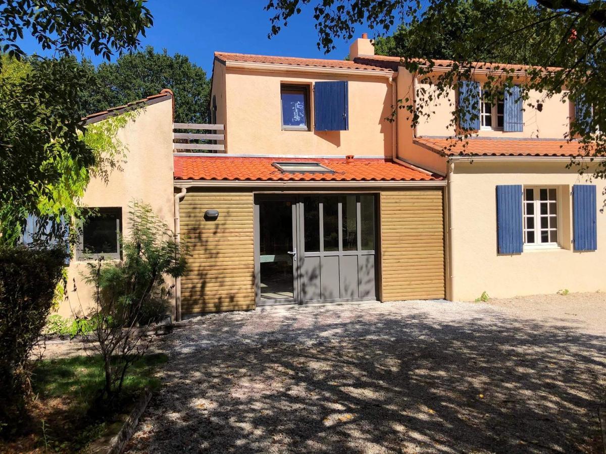 Maison Charmante Avec Piscine Privee A Saint-Georges-De-Pointindouxc Buitenkant foto